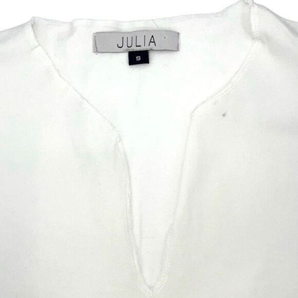 Julia V-Neck Raw Edge Hand of Fatima T-Shirt NWOT Small‎ - Picture 3 of 6